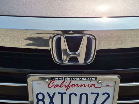 Used 2021 Honda Accord EX image 9