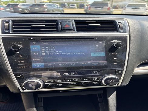 Used 2019 Subaru Outback 3.6R Limited w/ Protection Package #1 AWD/4WD image 10