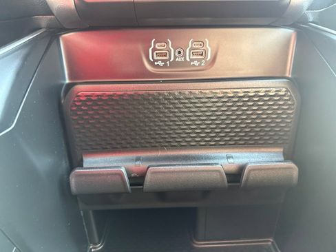 Used 2023 RAM 1500 Big Horn AWD/4WD image 34