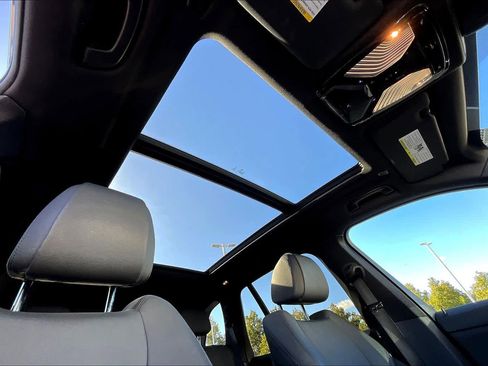 Used 2020 BMW X5 xDrive40i w/ Premium Package image 25