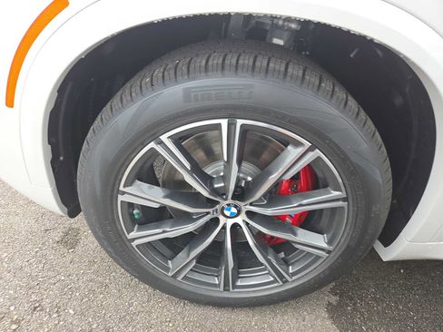New 2026 BMW X5 xDrive50e w/ Executive Package AWD/4WD image 9