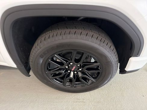 New 2026 GMC Sierra 1500 Pro w/ Graphite Edition AWD/4WD image 4