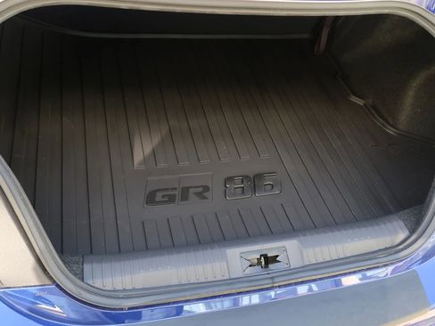 Used 2024 Toyota GR86 Premium image 15