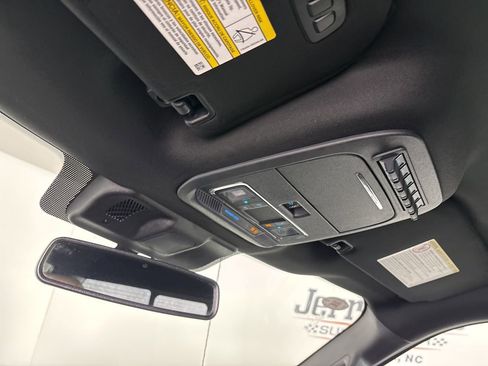 Used 2023 Ford F350 Lariat w/ Tow Technology Package image 16