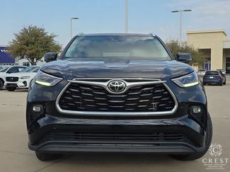 Used 2022 Toyota Highlander Limited video 2