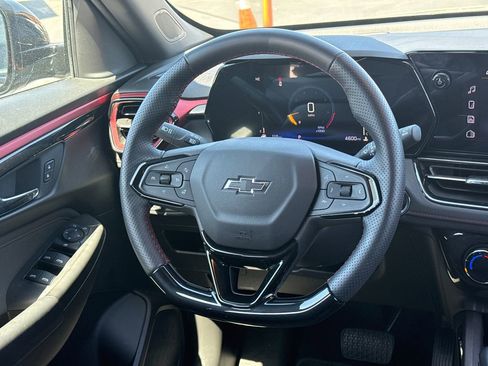 Used 2026 Chevrolet TrailBlazer RS w/ Driver Confidence Package image 17