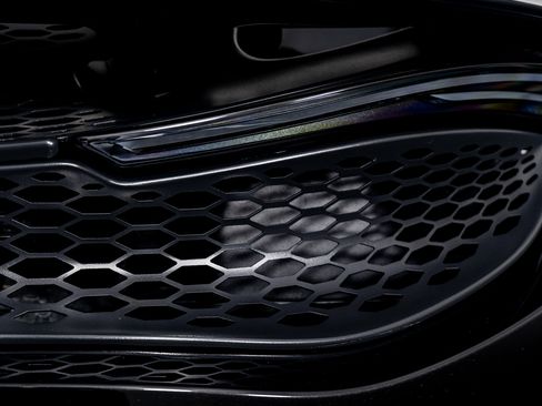 Used 2024 McLaren 750S Spider image 15