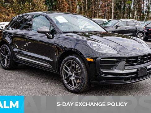 Used 2023 Porsche Macan Turbo image 4