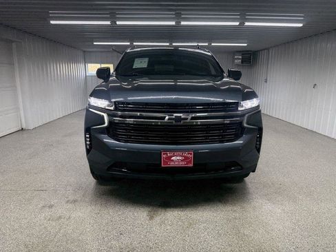 Used 2021 Chevrolet Suburban RST AWD/4WD image 3