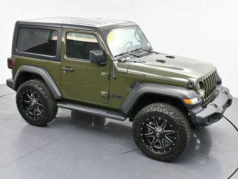 Used 2023 Jeep Wrangler Sport AWD/4WD image 37