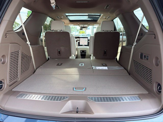 New 2027 GMC Yukon Denali w/ Sun & Power Step Package AWD/4WD image 22