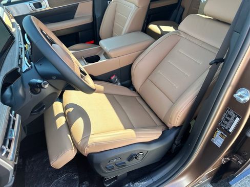 New 2026 Hyundai Santa Fe Calligraphy AWD/4WD image 32