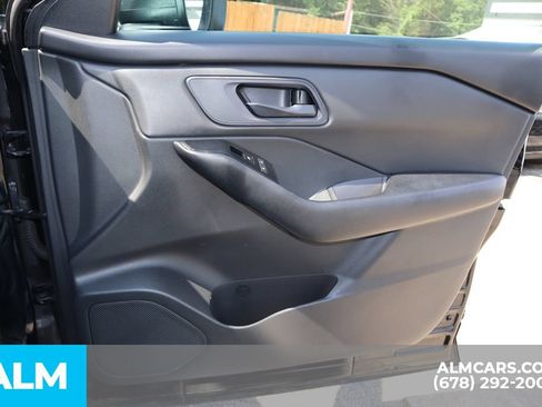 Used 2024 Nissan Rogue S FWD image 28
