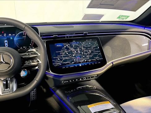 New 2026 Mercedes-Benz E 53 AMG e 4MATIC Sedan image 8