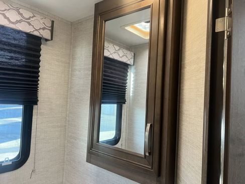 Used 2022 Ford E-450 and Econoline 450 Super Duty w/ Motorhome Prep Package image 51