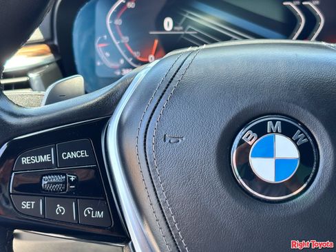 Used 2021 BMW 530i w/ Convenience Package RWD image 22