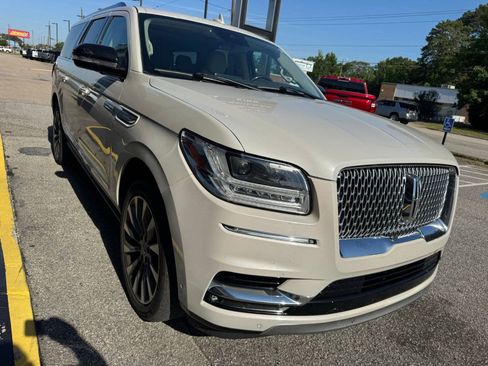 Used 2021 Lincoln Navigator L Reserve AWD/4WD image 15