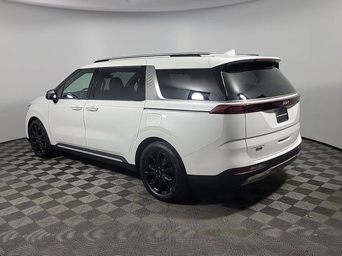 Used 2024 Kia Carnival SX image 10