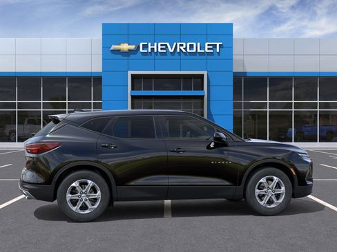 New 2026 Chevrolet Blazer LT w/ LPO, Floor Liner Package FWD image 5