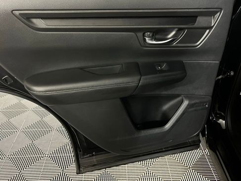 Used 2025 Honda CR-V LX image 26