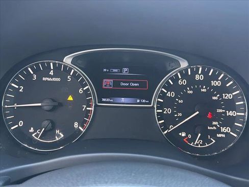 Used 2020 Nissan Pathfinder S image 17