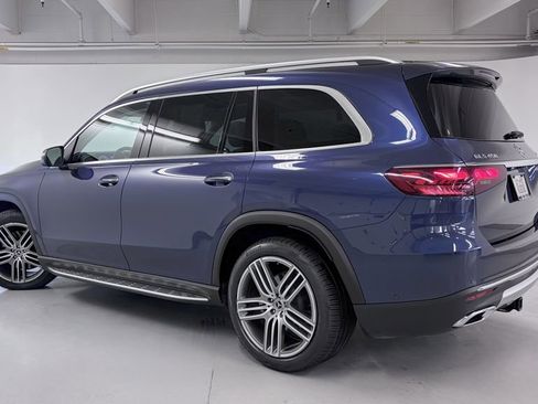 Certified 2026 Mercedes-Benz GLS 450 4MATIC image 9