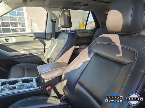 Certified 2022 Ford Explorer XLT w/ Equipment Group 202A image 22