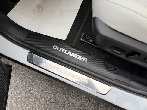 Used 2026 Mitsubishi Outlander SEL AWD/4WD image 10