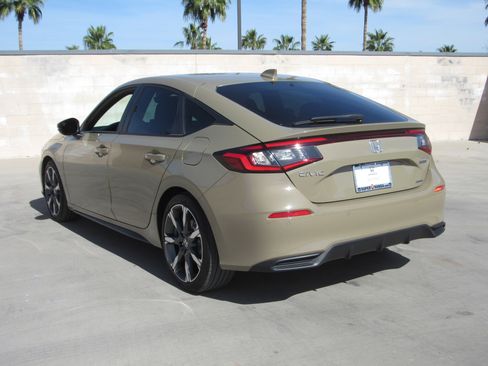 Used 2025 Honda Civic Sport Touring image 6