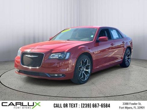 Used 2018 Chrysler 300 S image 3