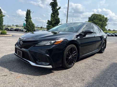 Used 2021 Toyota Camry XSE FWD image 15