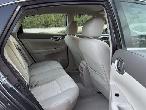 Used 2014 Nissan Sentra SV image 16