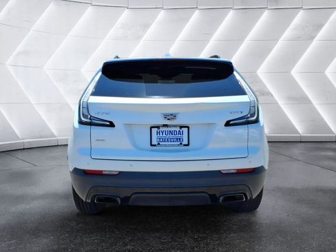Used 2020 Cadillac XT4 Sport w/ Driver Awareness Package AWD/4WD image 4