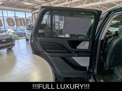 Used 2021 Lincoln Aviator Reserve w/ Equipment Group 201A image 22
