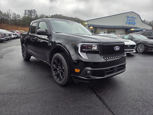 New 2026 Ford Maverick Lobo image 4