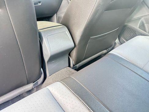 Used 2025 Volkswagen Jetta SE image 30