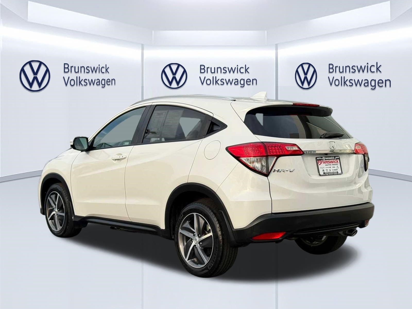 Used 2022 Honda HR-V EX image 6