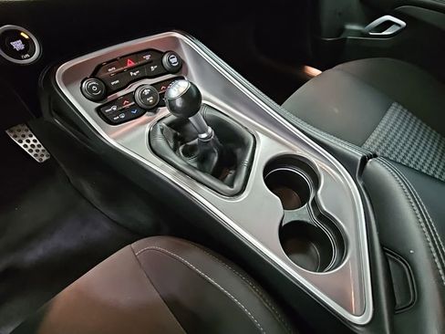 Used 2022 Dodge Challenger R/T image 22