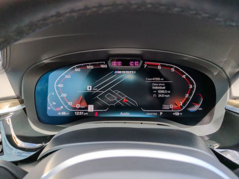 Used 2022 BMW M550i xDrive w/ Dynamic Handling Package image 16