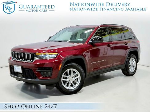 Used 2023 Jeep Grand Cherokee Laredo w/ Luxury Tech Group I AWD/4WD image 1