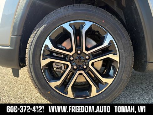 Used 2024 Jeep Compass Limited AWD/4WD image 25