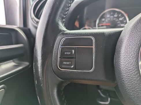 Used 2018 Jeep Wrangler Sport AWD/4WD image 23