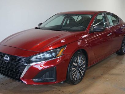 Used 2024 Nissan Altima 2.5 SV