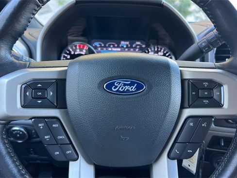 Used 2022 Ford F250 Lariat w/ Black Appearance Package image 25