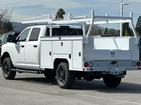 New 2026 RAM 3500 Tradesman AWD/4WD image 6