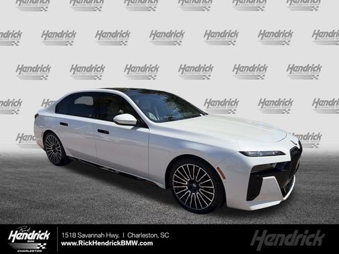 New 2026 BMW 760i xDrive w/ Executive Package AWD/4WD image 1