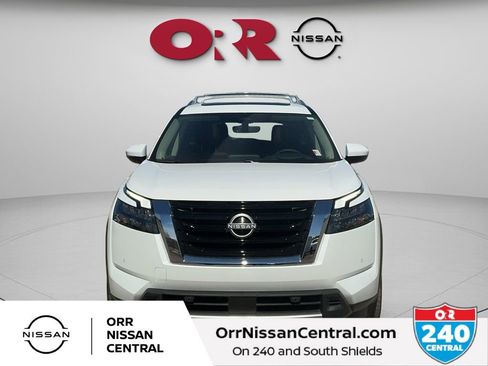 Used 2025 Nissan Pathfinder Platinum w/ Cargo Package image 2