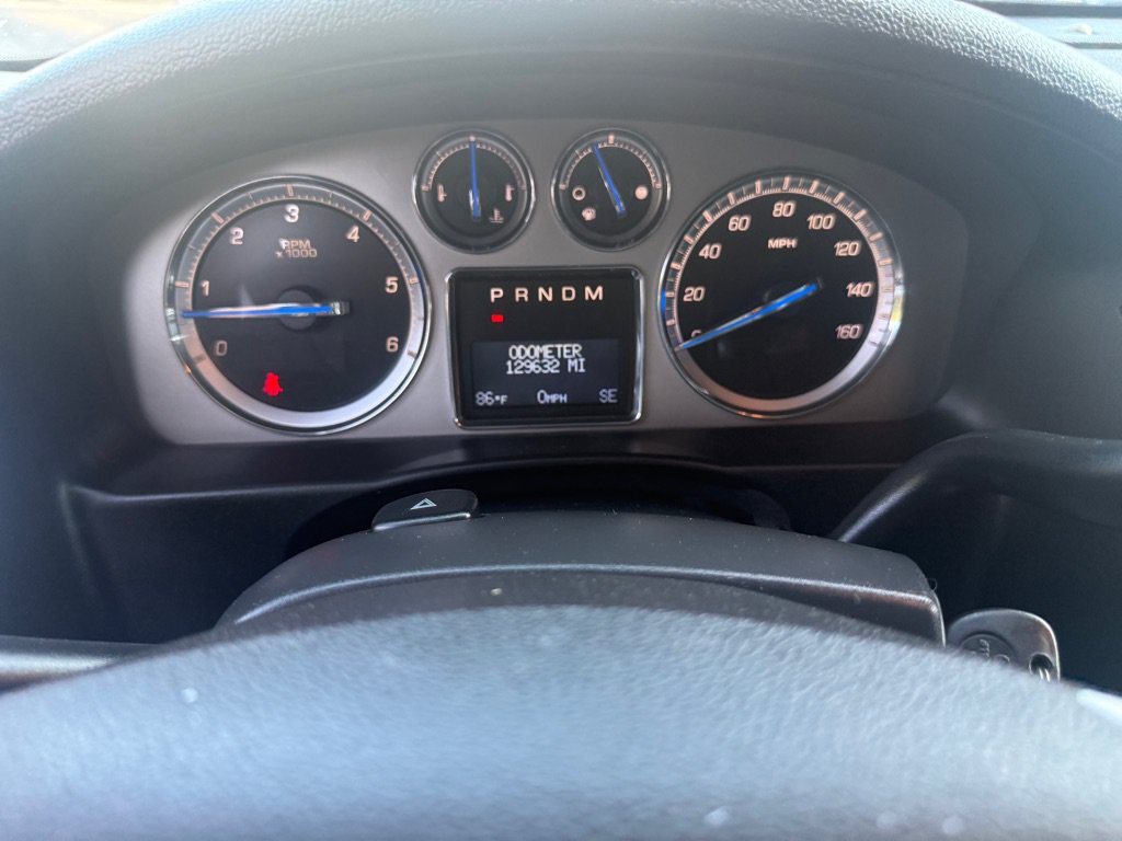 Used 2011 Cadillac Escalade AWD image 48