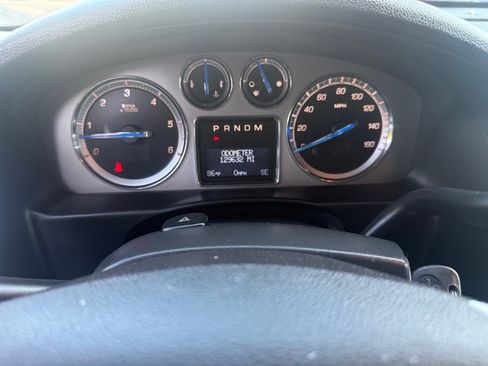 Used 2011 Cadillac Escalade AWD image 48