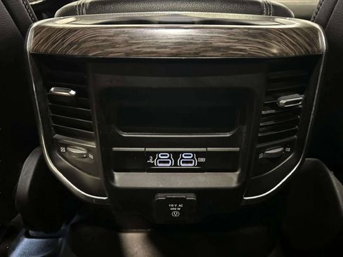 Used 2020 RAM 1500 Laramie AWD/4WD image 28